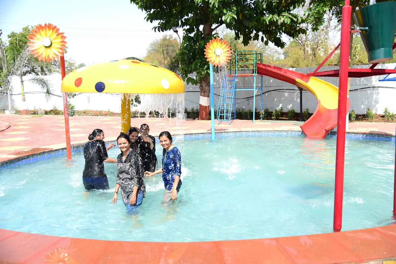 סילבאסה River Touch Resort מראה חיצוני תמונה